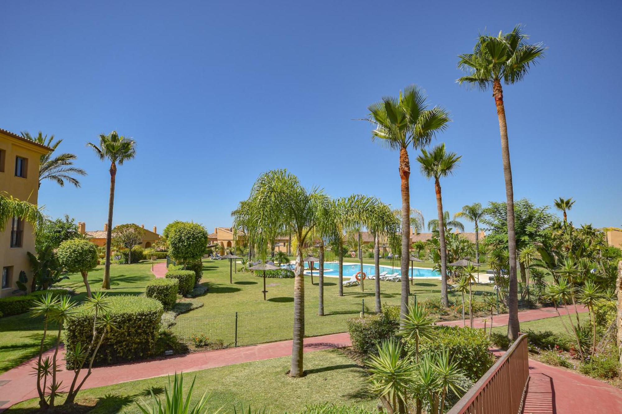 Beautiful apartment, with private terrace in Benahavís, Marbella
