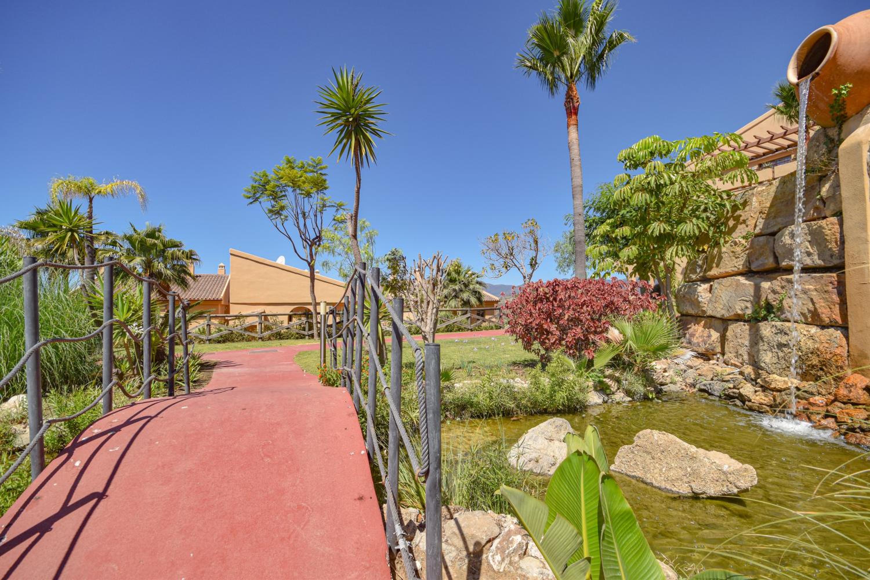 Beautiful apartment, with private terrace in Benahavís, Marbella