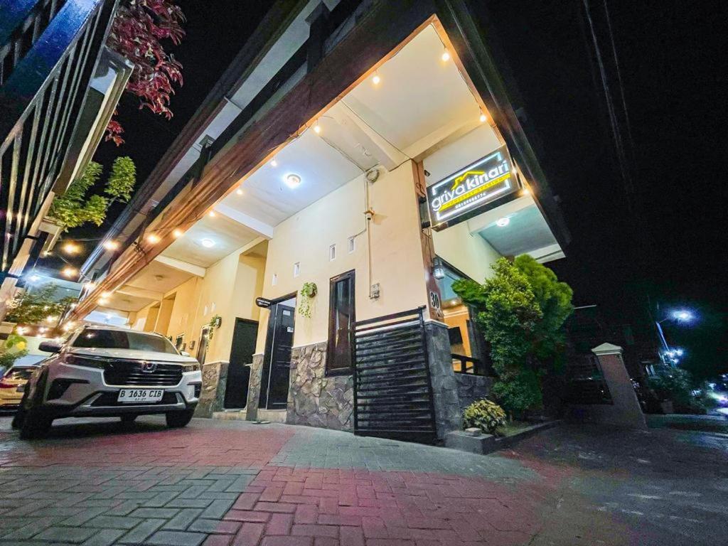Kinari Sharia Living view 3
