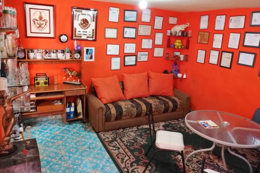 lounge