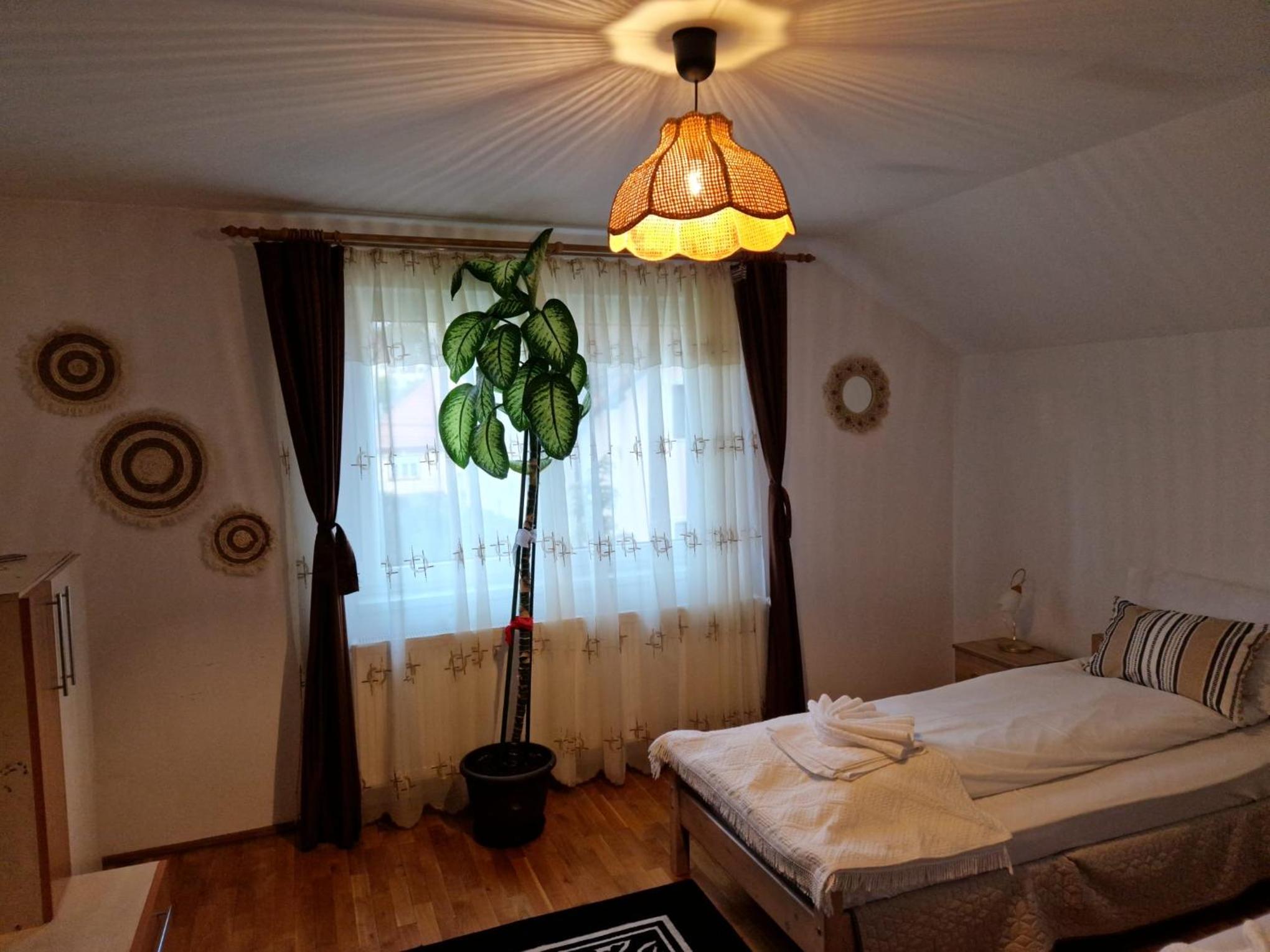 Photo 37