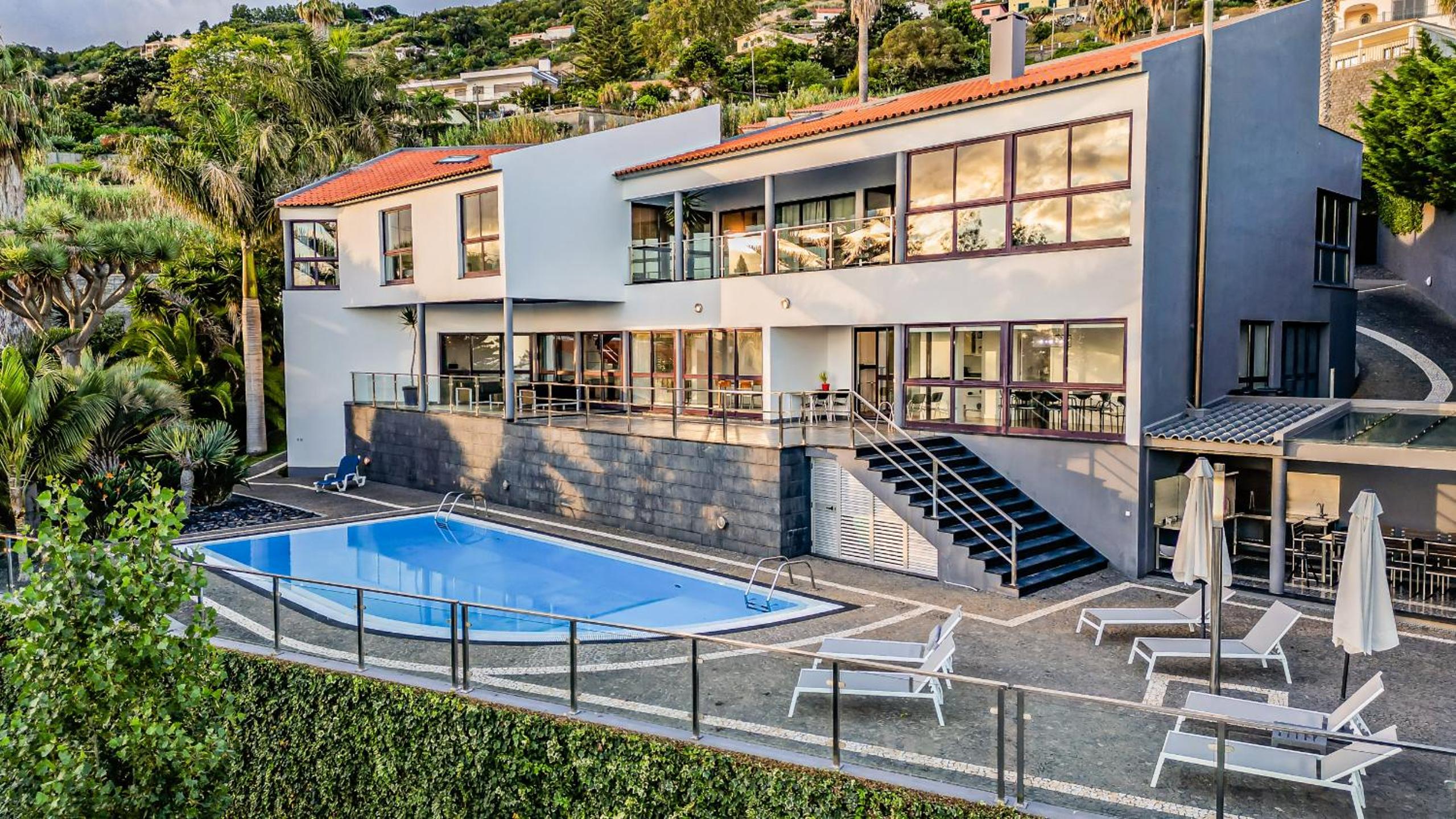 Vila Crerital - By Wehost view 2