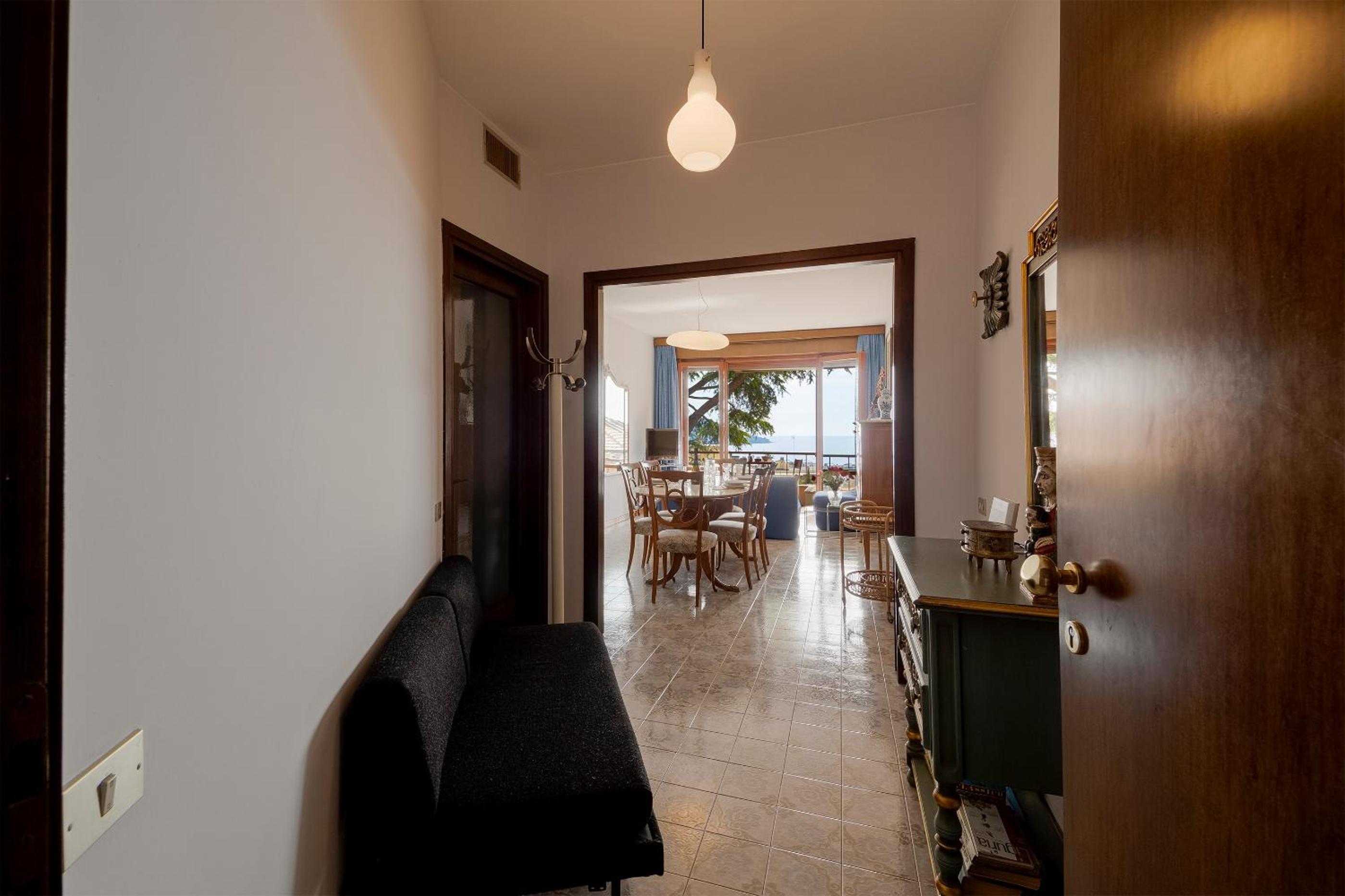 GuestHost - Condominium Flora Vintage Apartment view 4