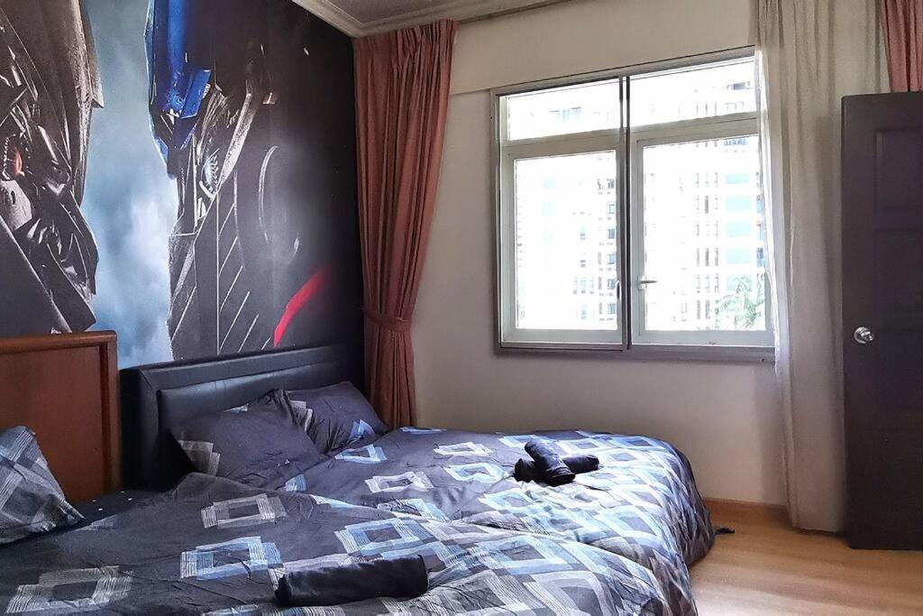 KLCC Transformers Homestay 10pax