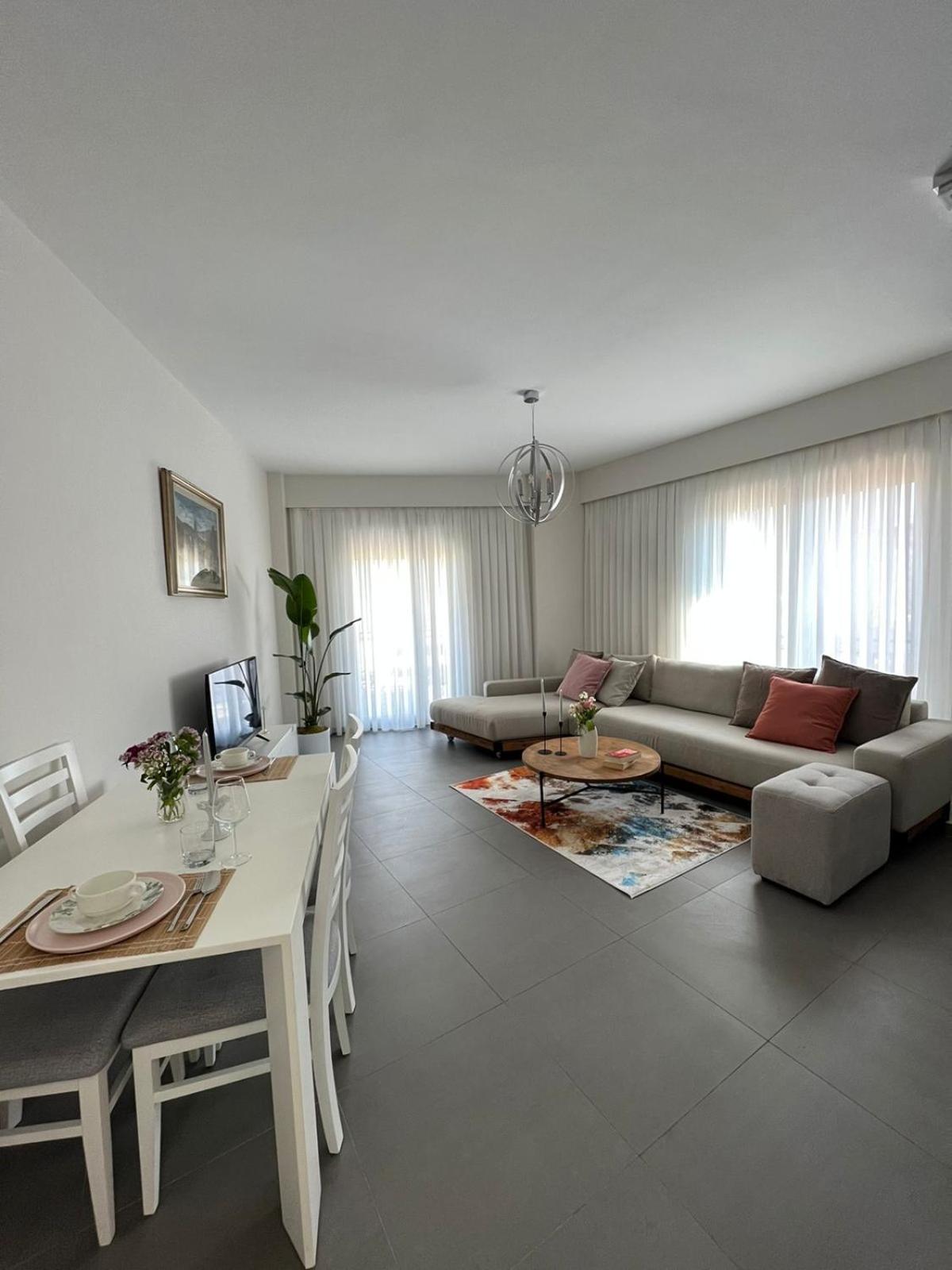 Mozart House - Spacious Luxury Apartment - Heart of the City
