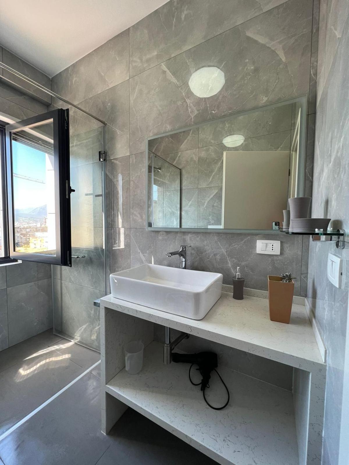 Mozart House - Spacious Luxury Apartment - Heart of the City