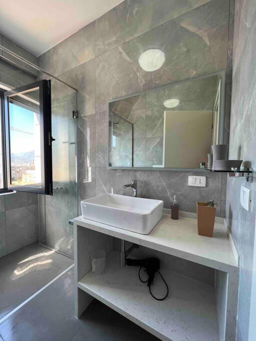 Mozart House - Spacious Luxury Apartment - Heart of the City