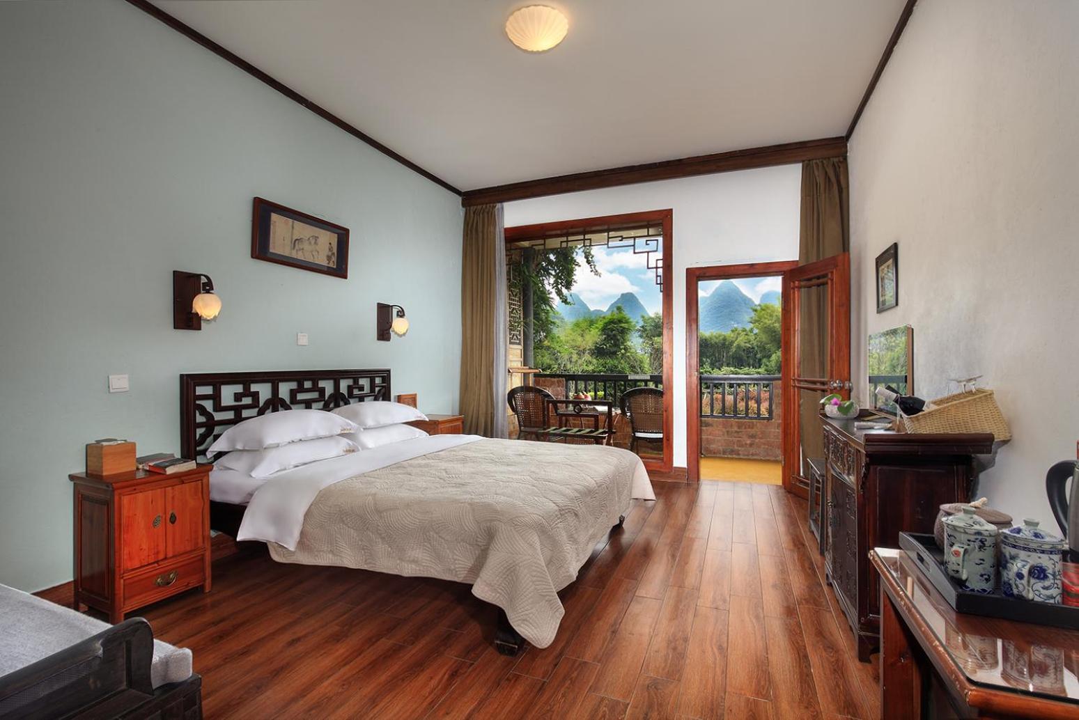 Yangshuo Mountain Retreat