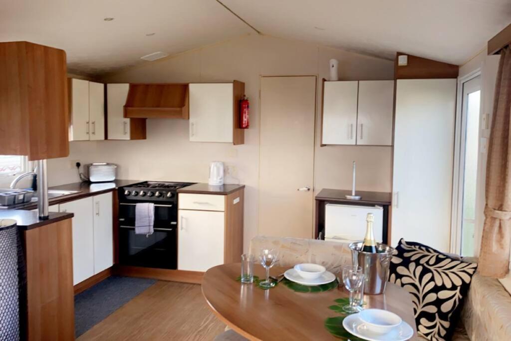 Whitley Bay Vacations - Whitley bay caravan retreat - Property Image 10