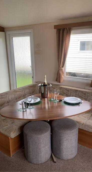 Whitley Bay Vacations - Whitley bay caravan retreat - Property Image 2