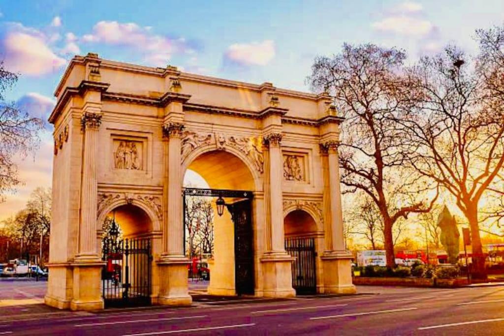 Panoramic Perfection Marble Arch 2BR Penthouse 74