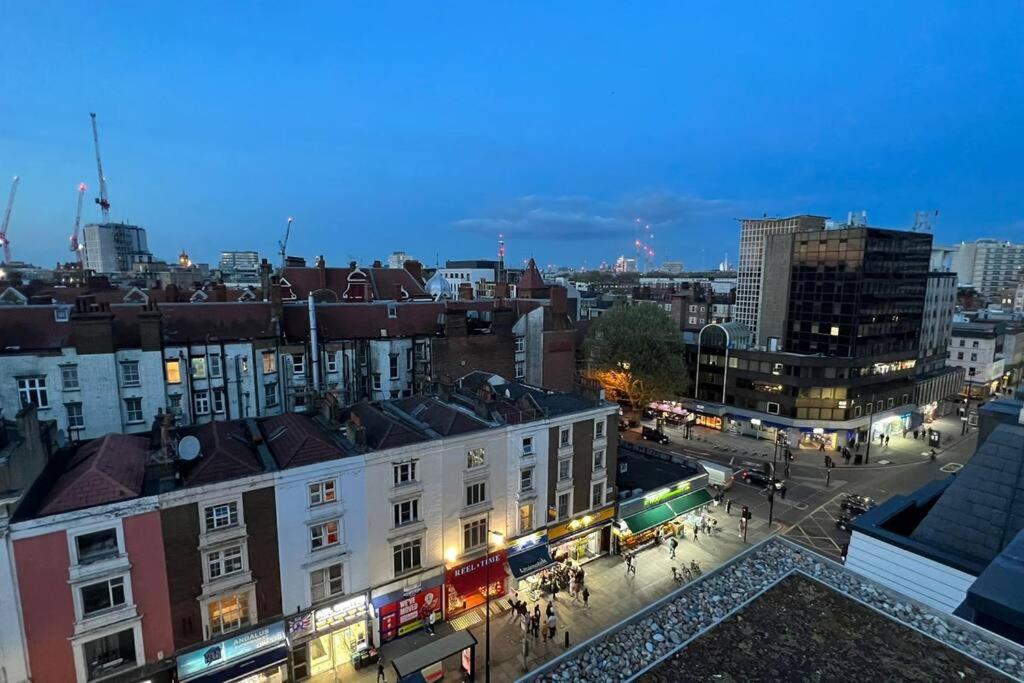 Panoramic Perfection Marble Arch 2BR Penthouse 74