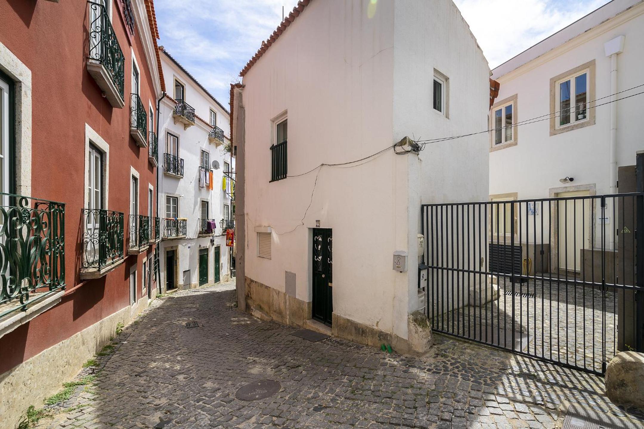 WHome Alfama 2-Bed Minimalist Retreat for Digital Nomads & Remote Workers view 5