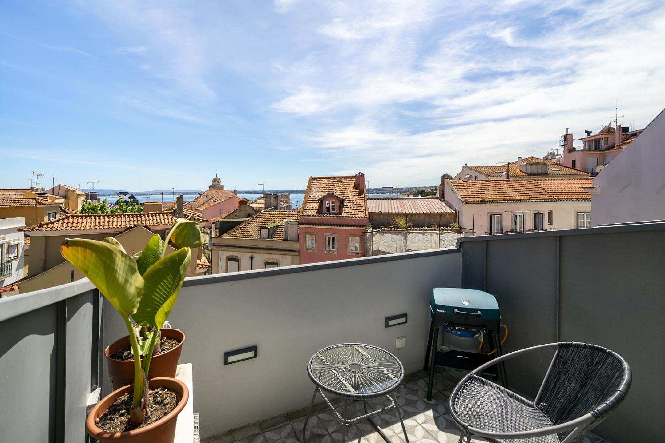 WHome Alfama 2-Bed Minimalist Retreat for Digital Nomads & Remote Workers view 2