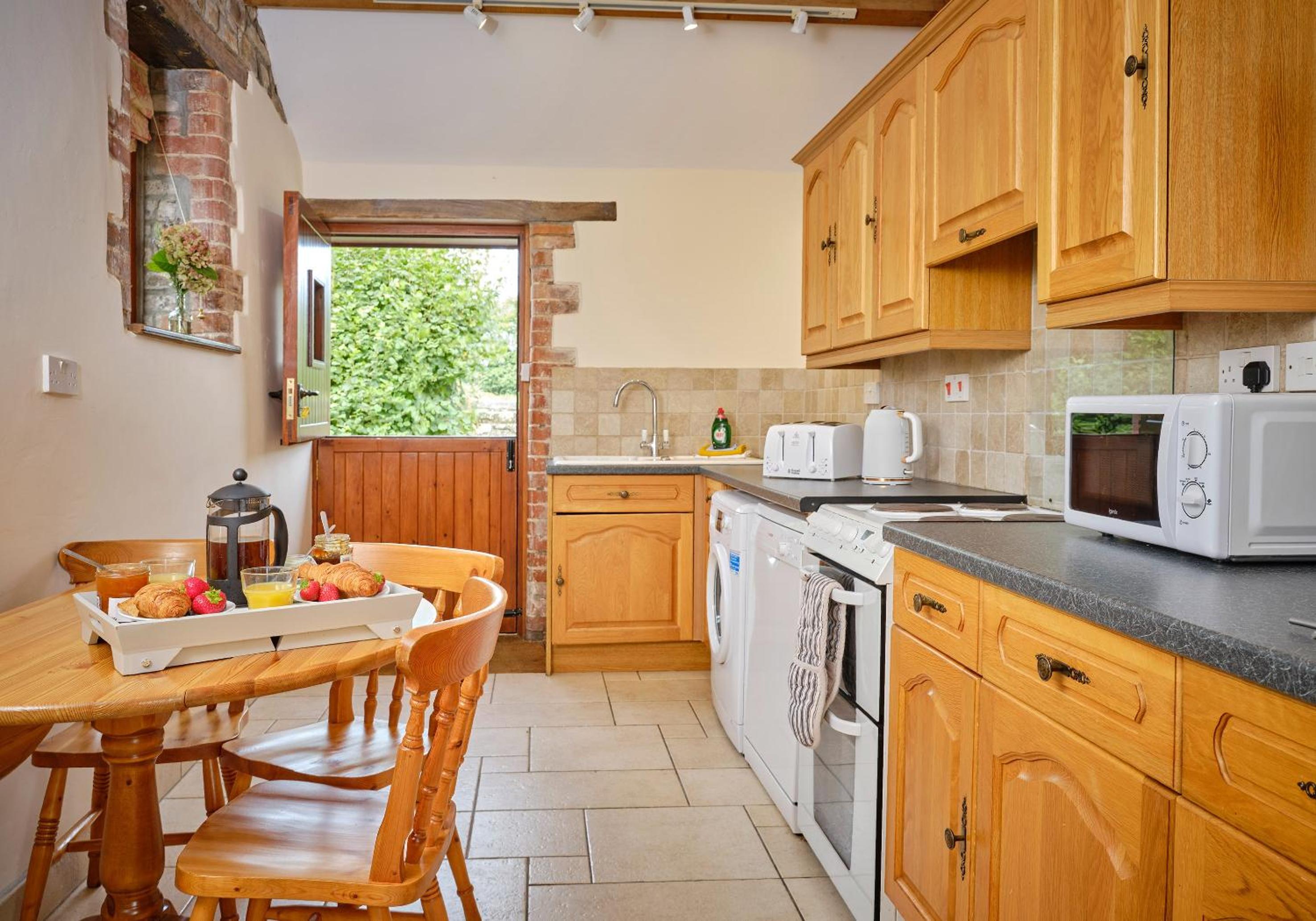 Linhay, Pattard view 2