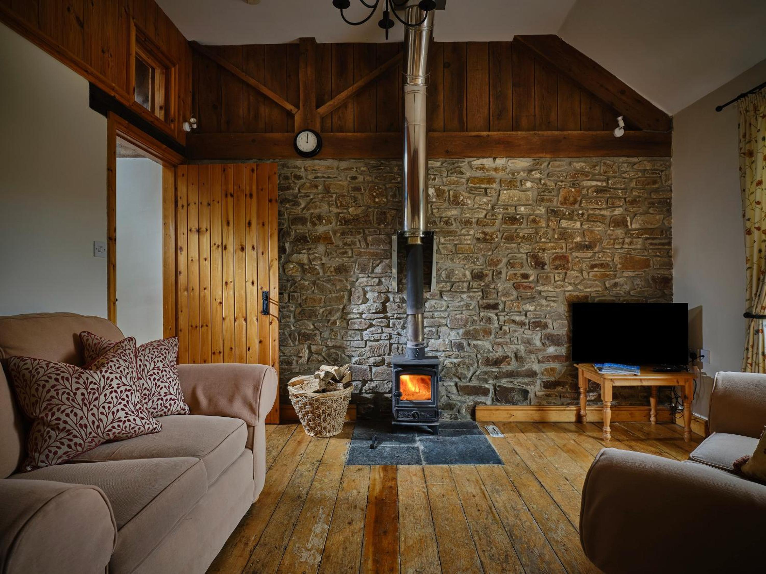 Linhay, Pattard view 3