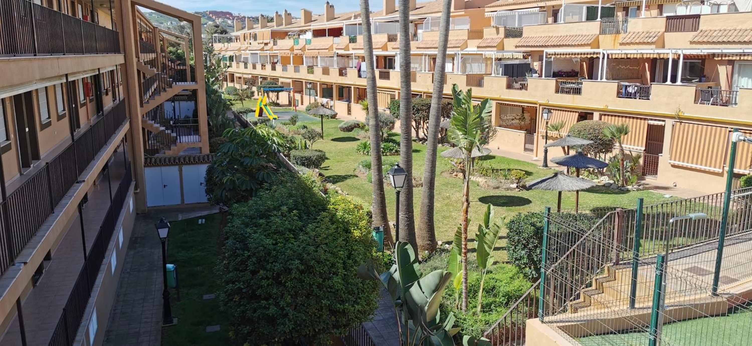 Hotel APARTAMENTO CASARES PLAYA - Image 1