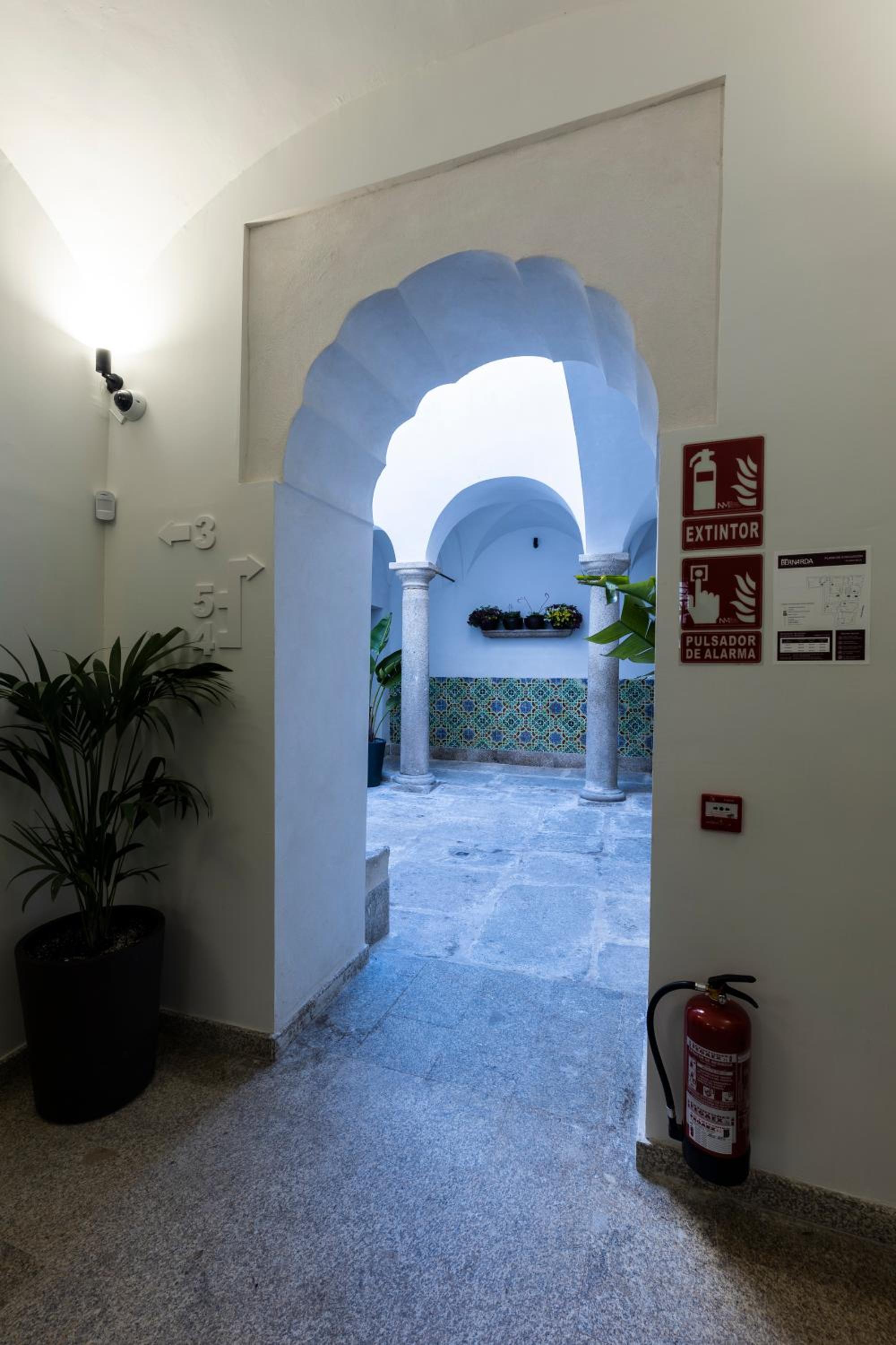 Apartamentos Turísticos DE LA BERNARDA