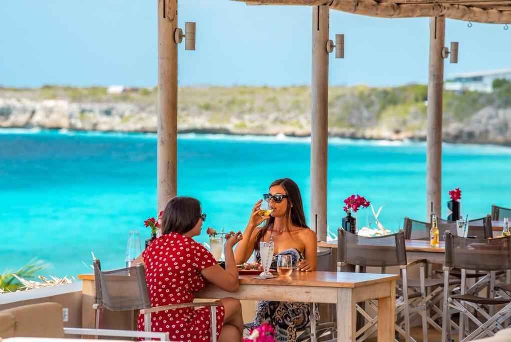 VillaDelSol-Ocean Front Resort-Pool-up to 8 Guests-Walk to the Beach