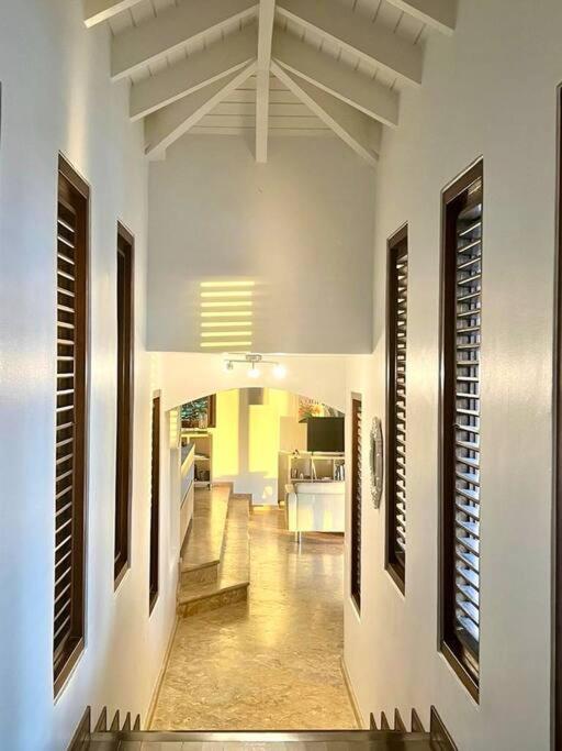 VillaDelSol-Ocean Front Resort-Pool-up to 8 Guests-Walk to the Beach