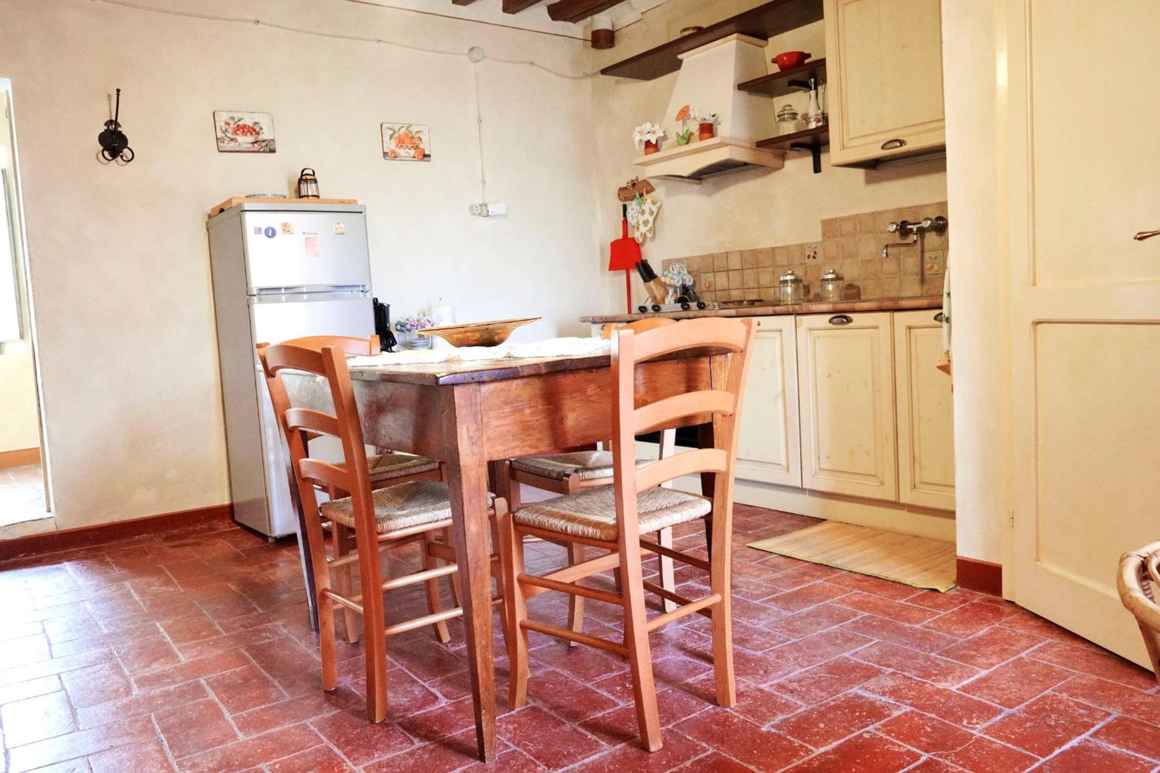 Antica Pietra holiday house with pool