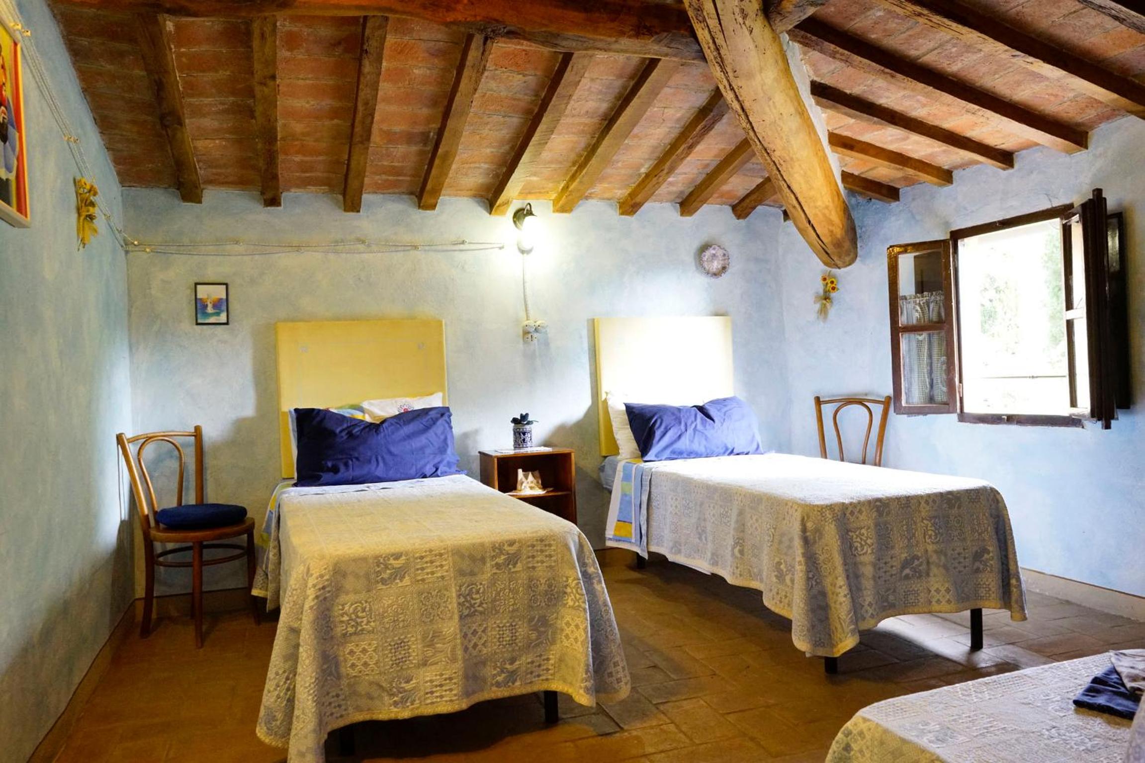 Antica Pietra holiday house with pool