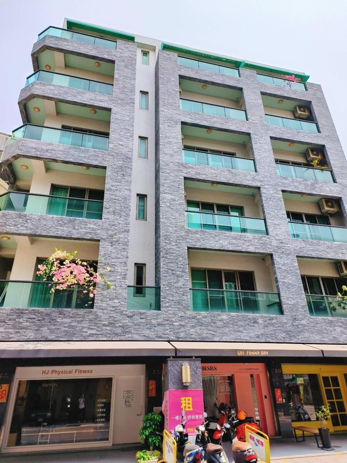 Elsa House