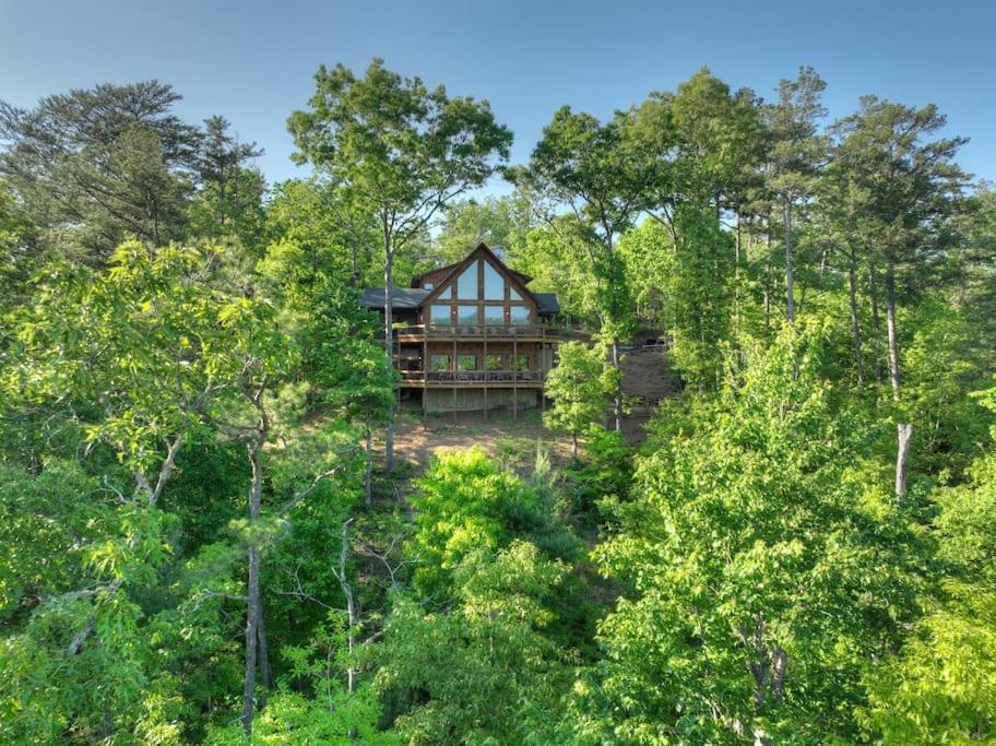 Seven's Heaven w Stunning 5 Star View & Hot Tub view 2