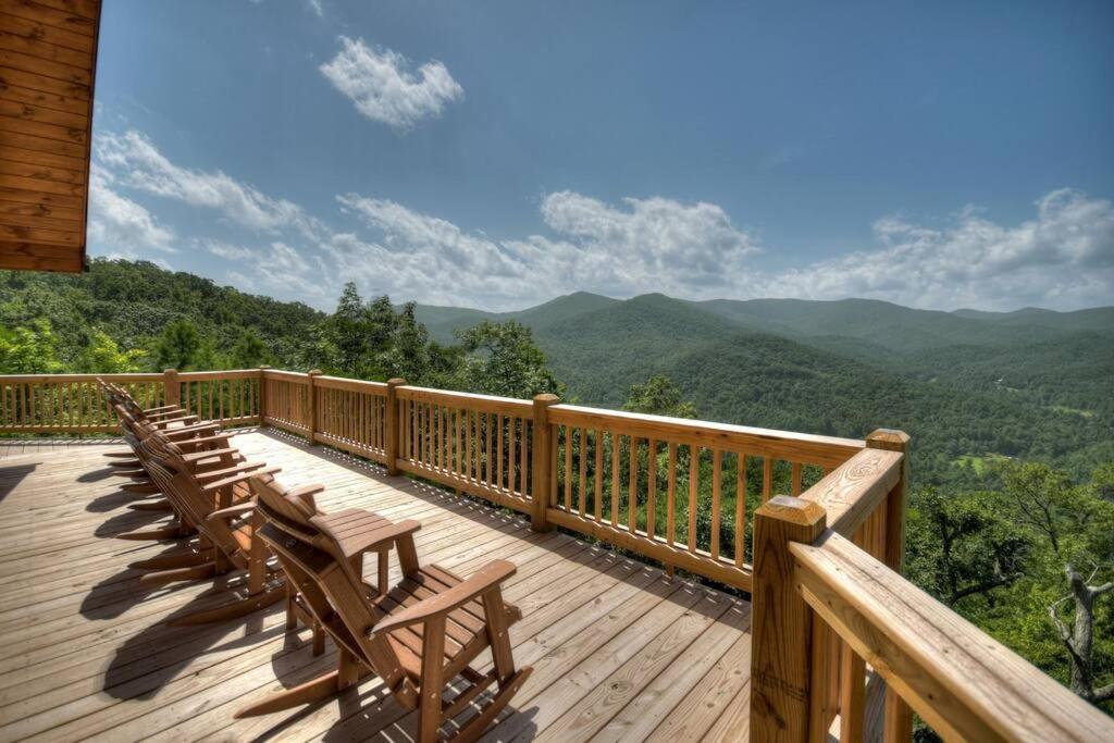 Sunset Ridge w Stunning 5 Star Views & Hot Tub view 5