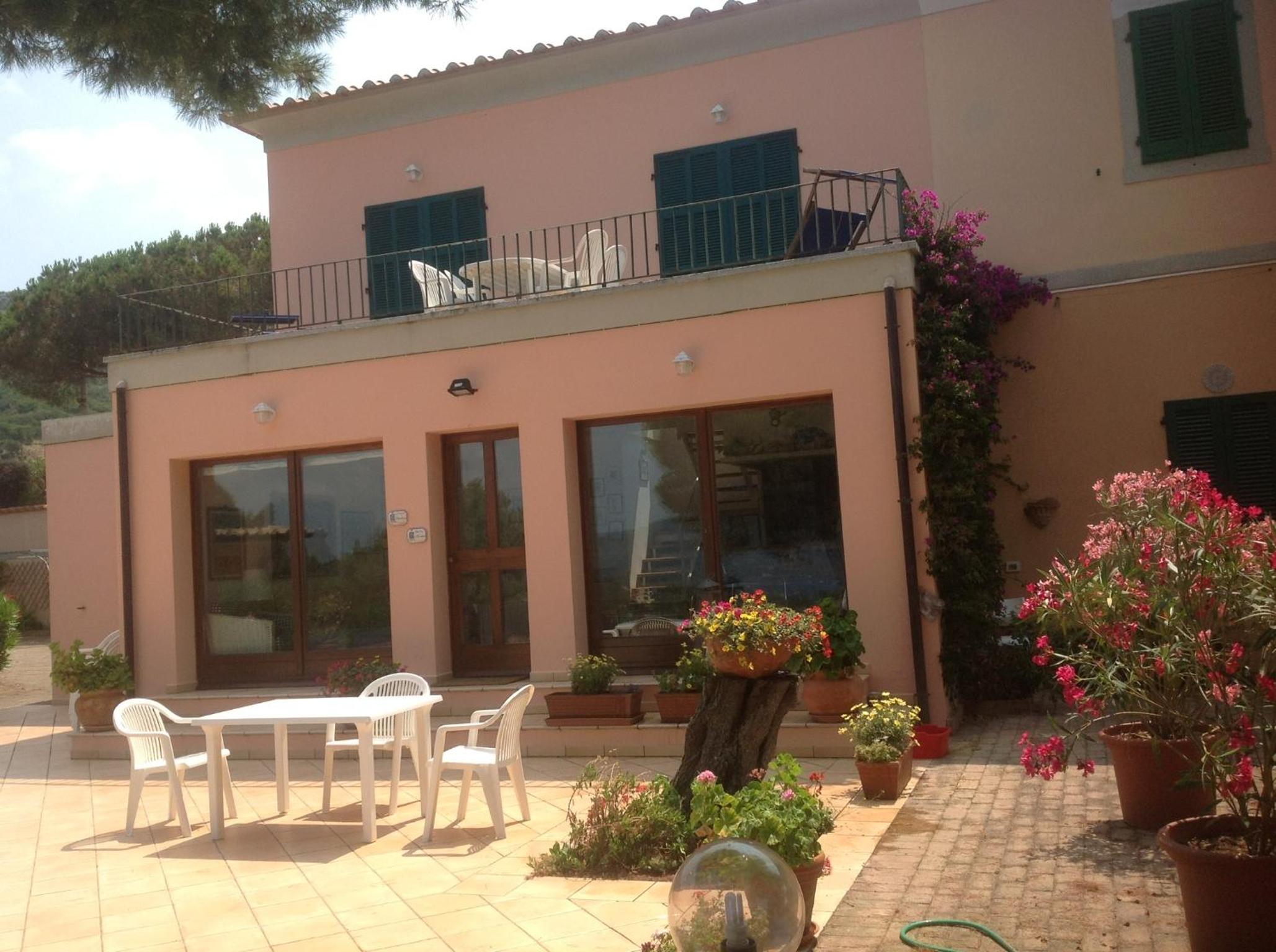 Villa oder Apartment mit phantastischer Aussicht view 2