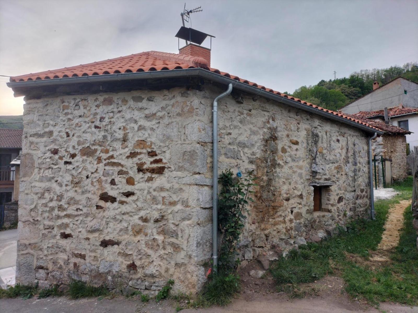 CASA SANTIBAÑEZ DE LA FUENTE