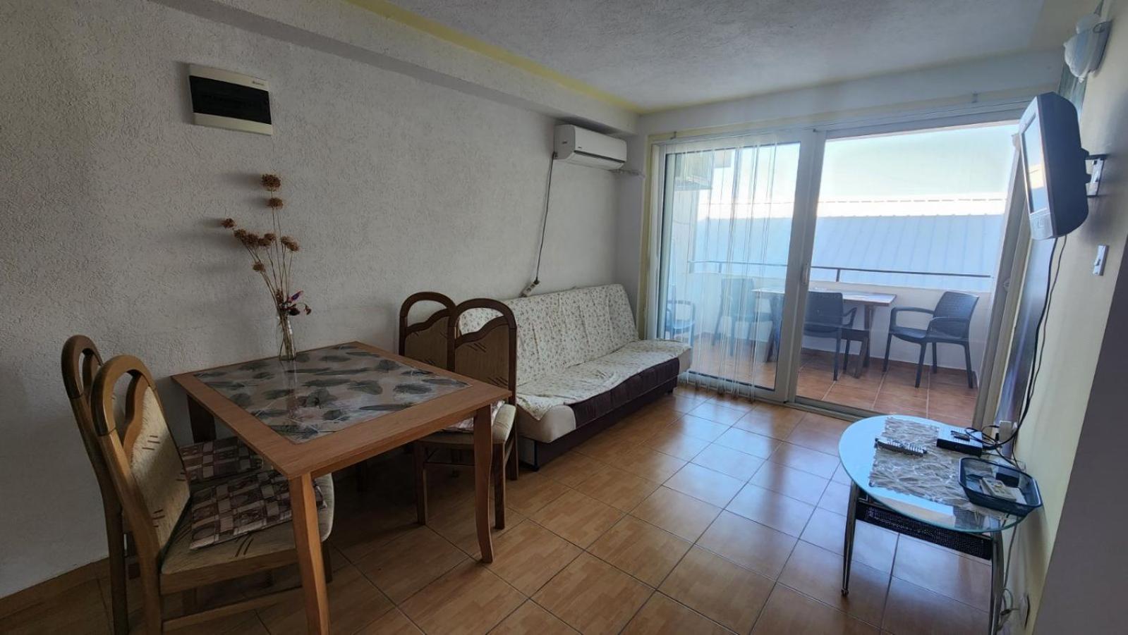 apartments Maca