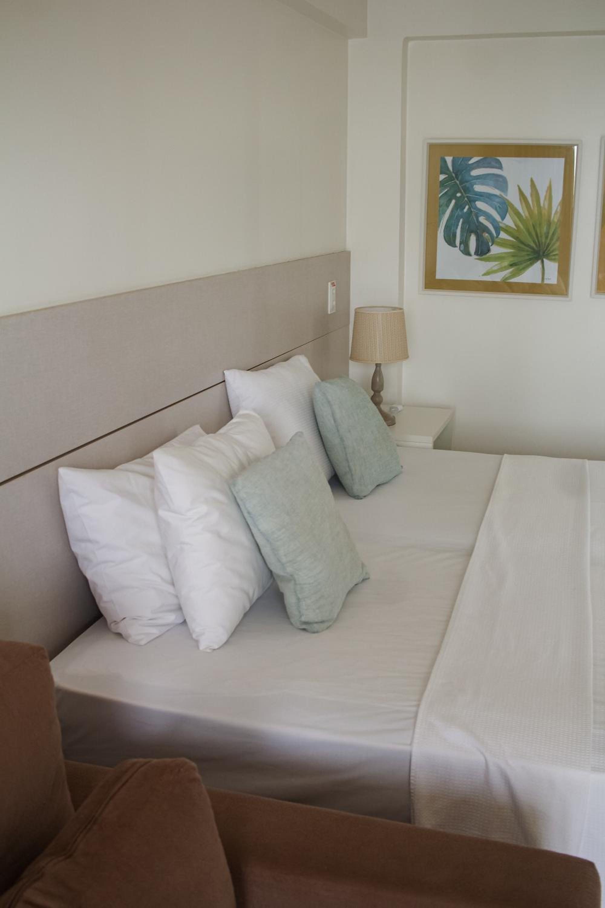 Illa Blue Village