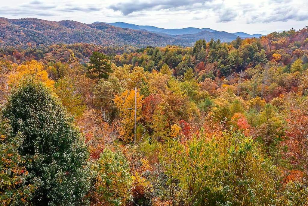 Honey Hollow Cabin w Gorgeous Mtn Views & Hot Tub view 4