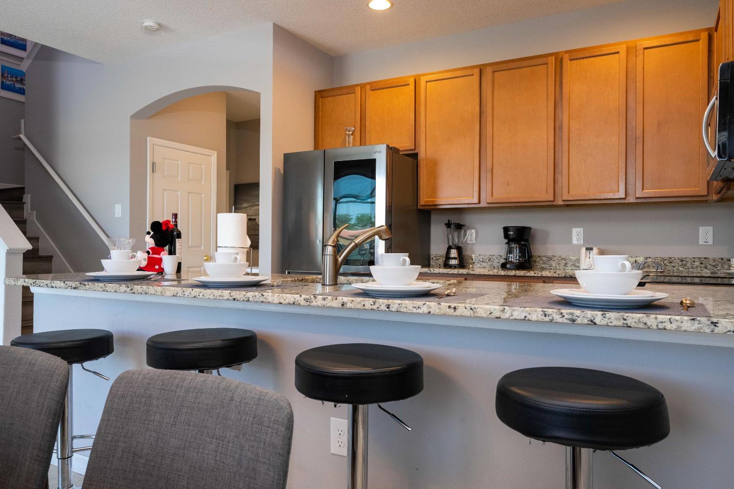 Moradda Lake View Home with a Private Pool 491