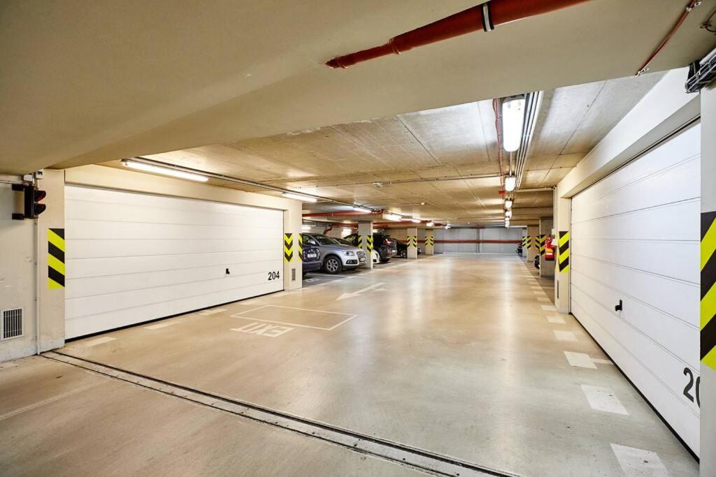 Luxury Apartment in Prague and FREE Parking