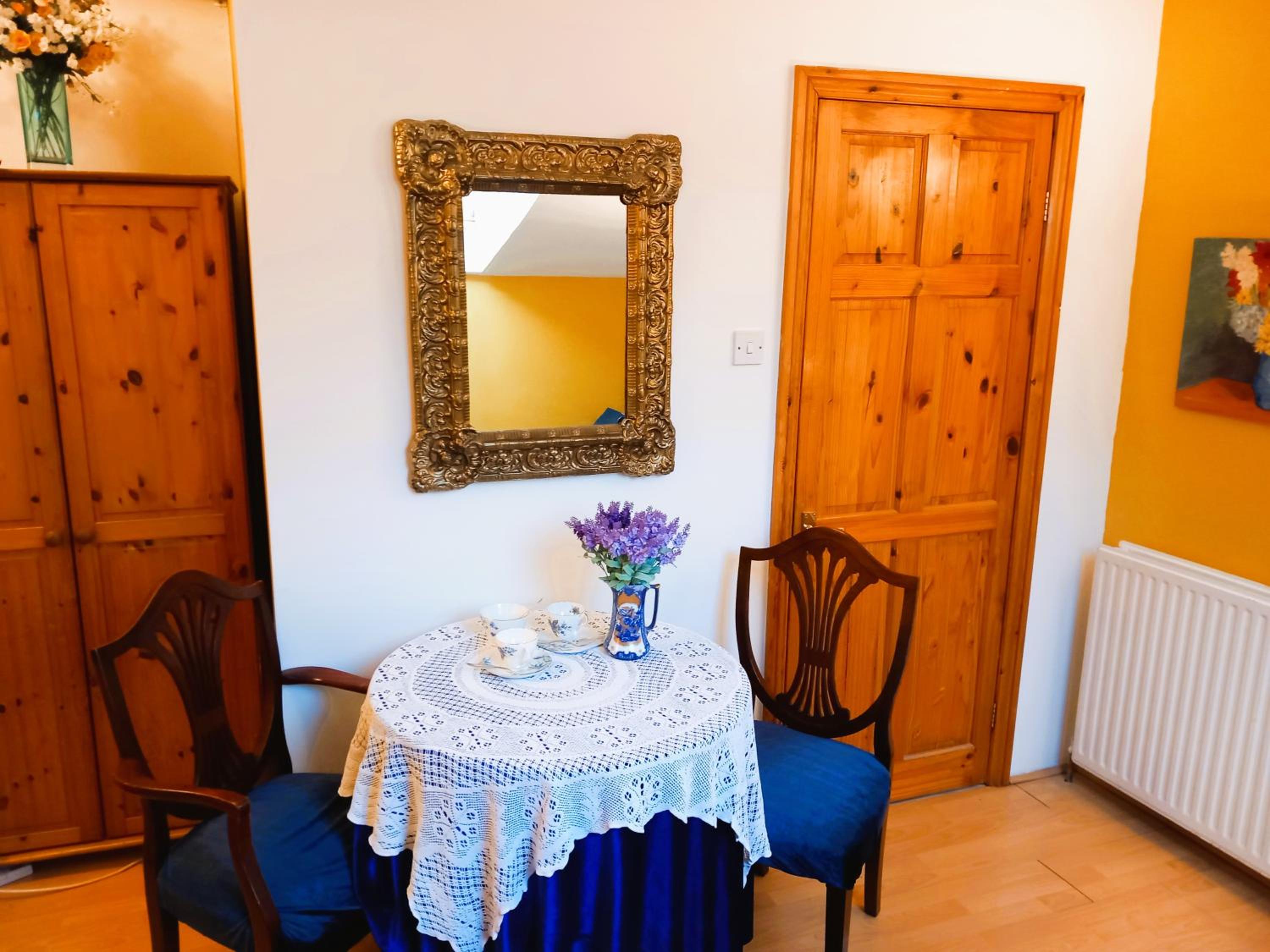 Dawson Place, Juliette's Bed and Breakfast
