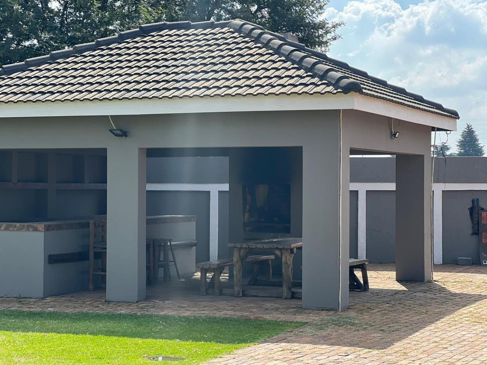 LuxuryAirportLodge near OR TAMBO view 3