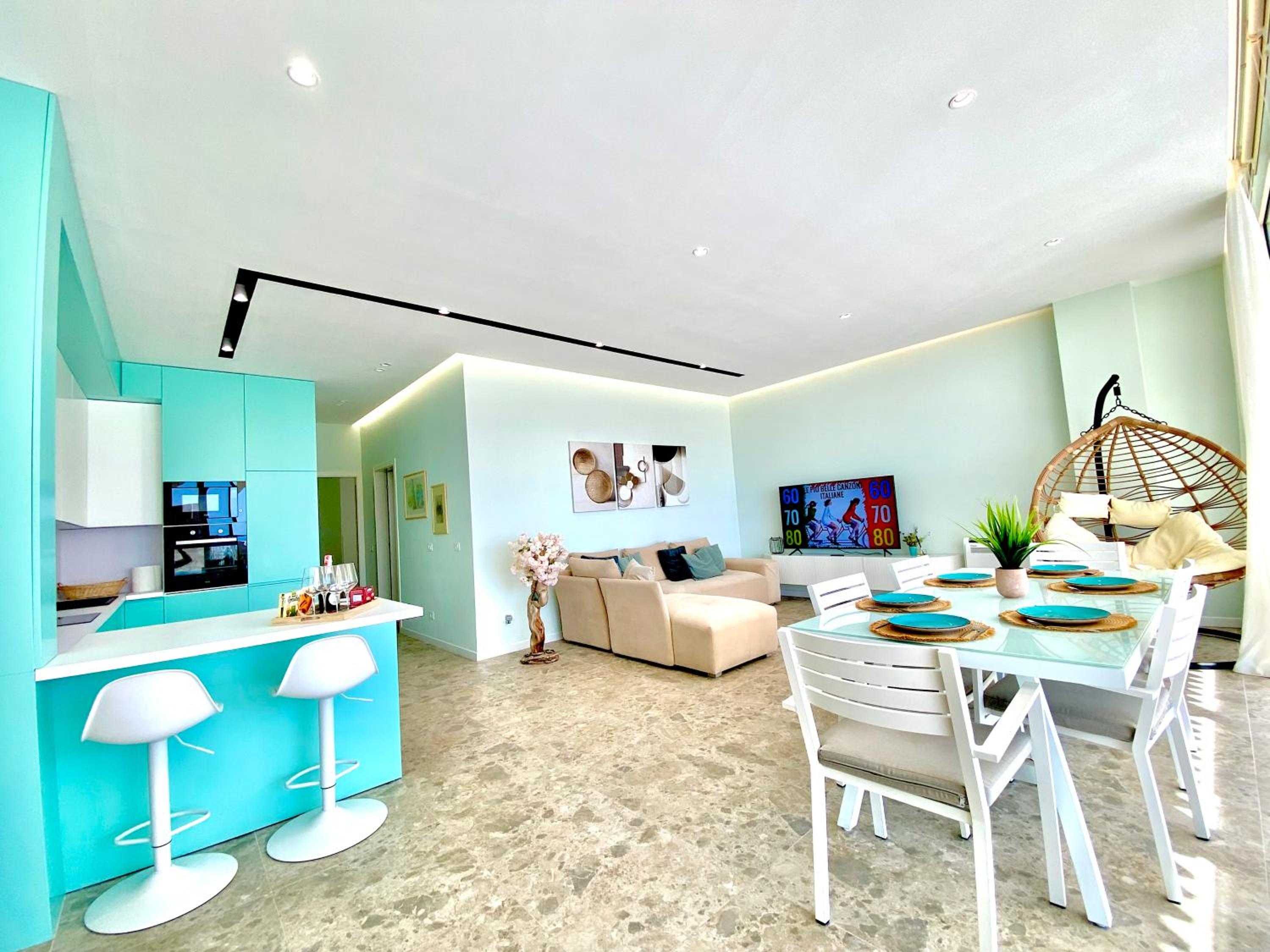 Seaclusion Villa Palase - Heated Pool & Jacuzzi