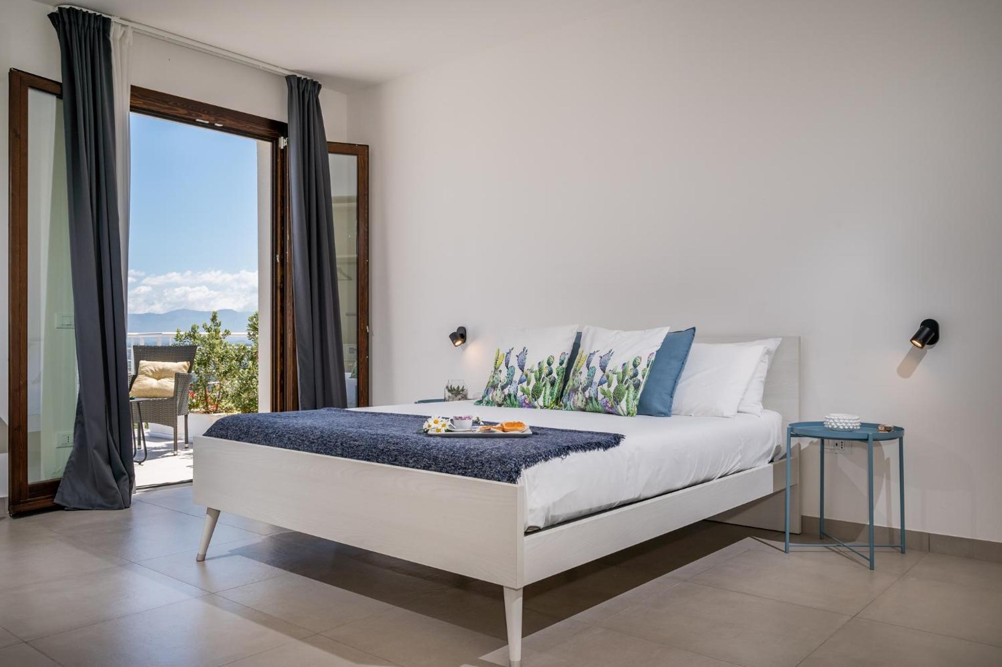 Villa Maria con piscina e vista mare view 2