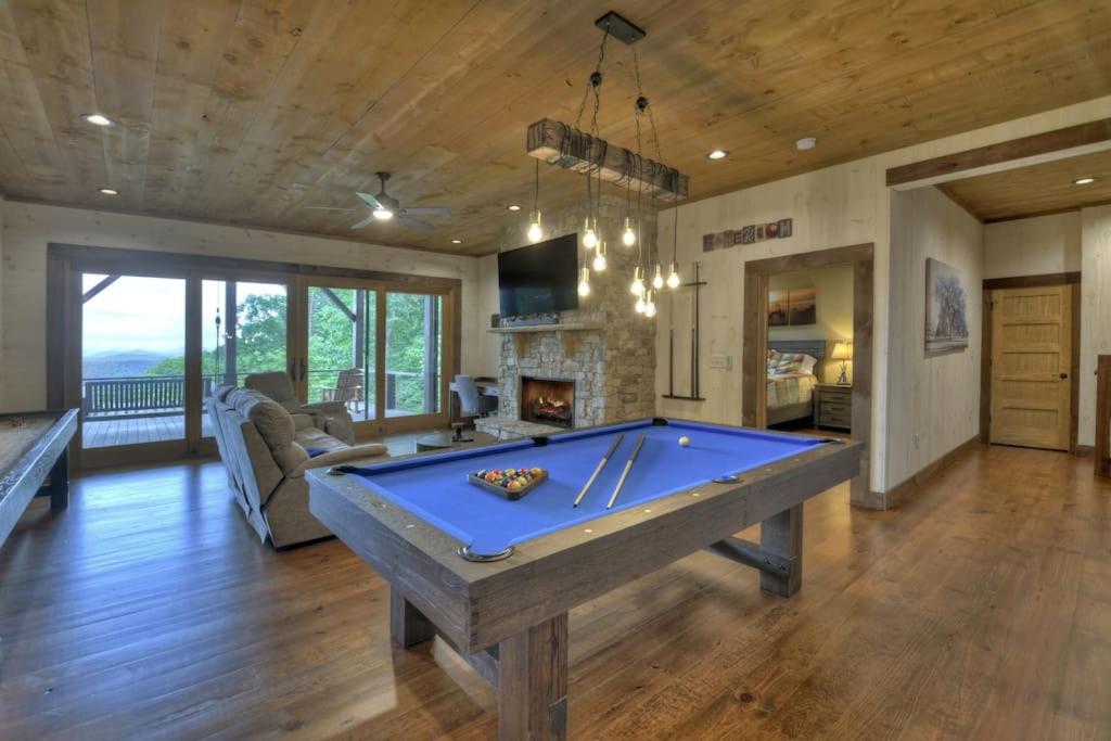 Jupiter On The Mountain w Stunning Views, Hot Tub view 5