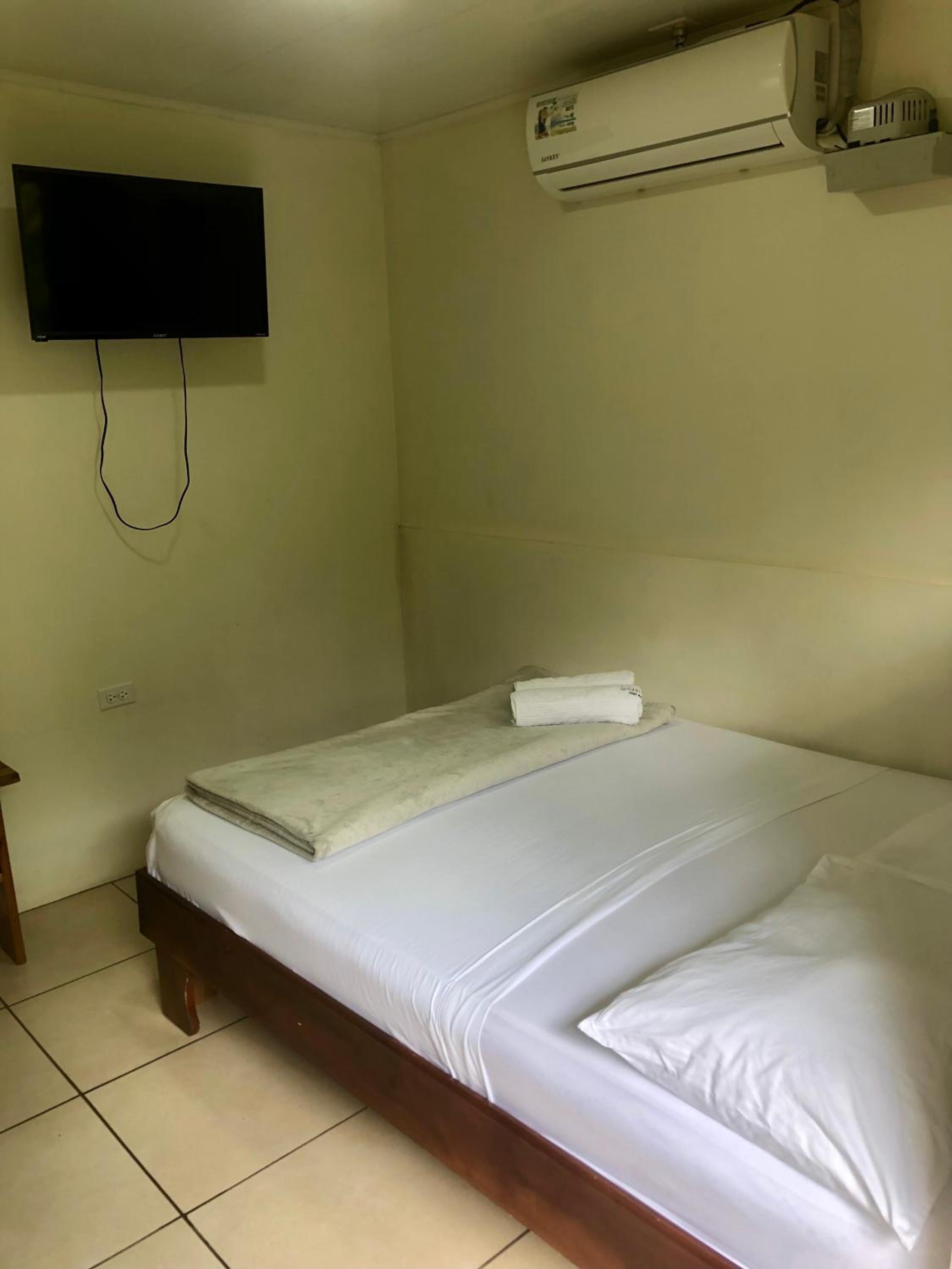 Le Petit Hotel