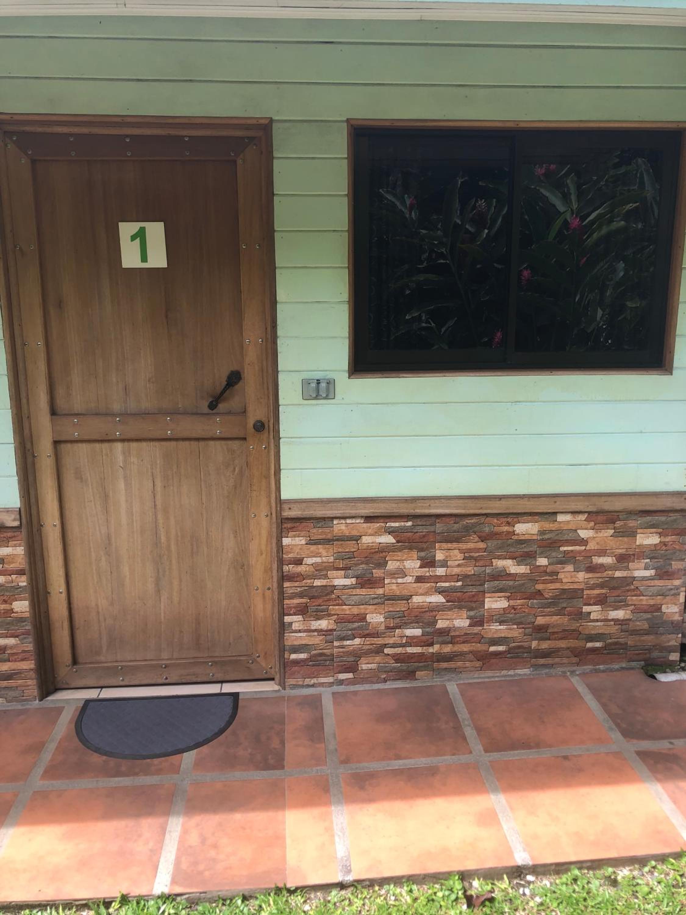 Le Petit Hotel