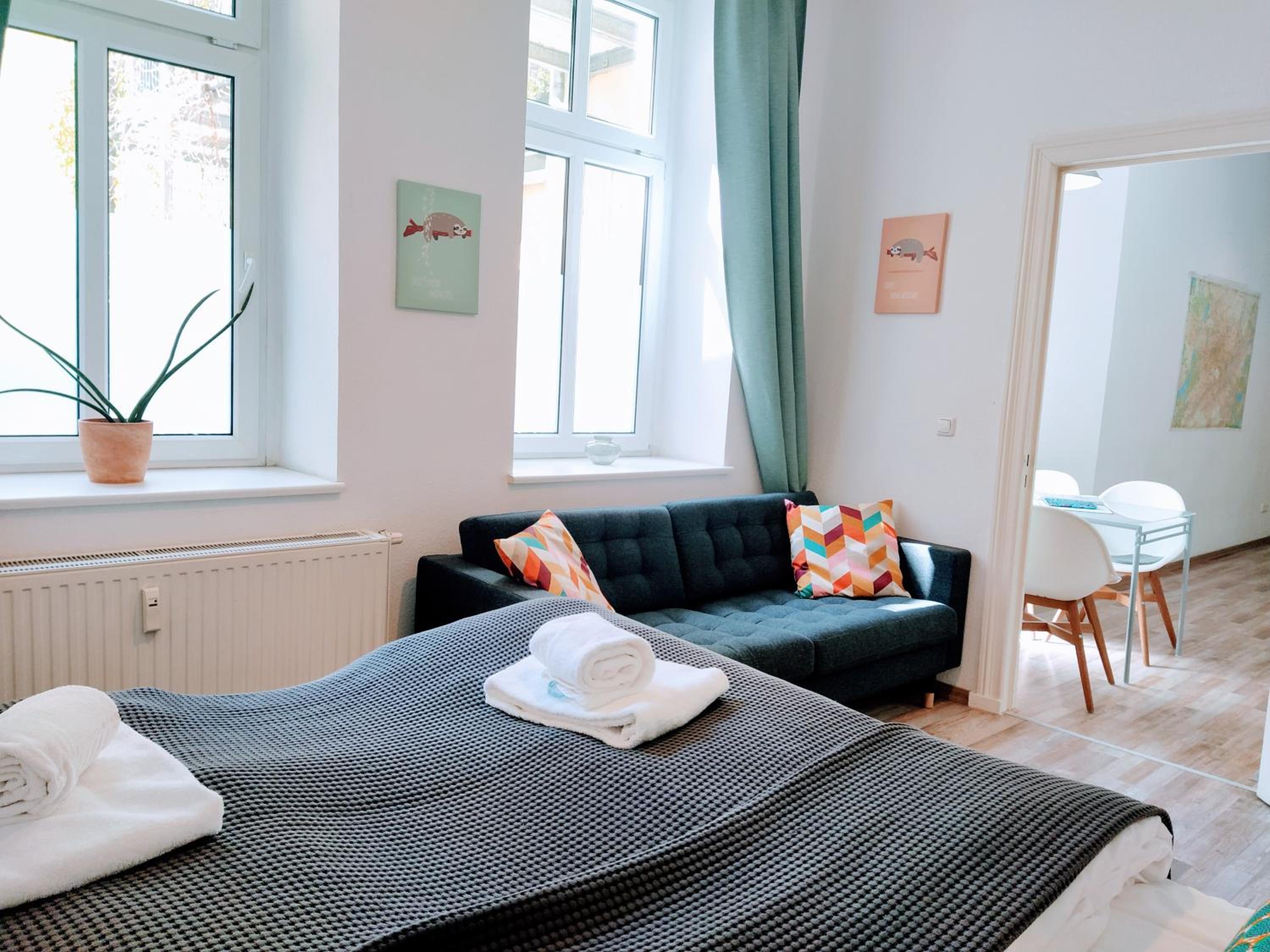 Central 2 bedroom flat for families & calm guests