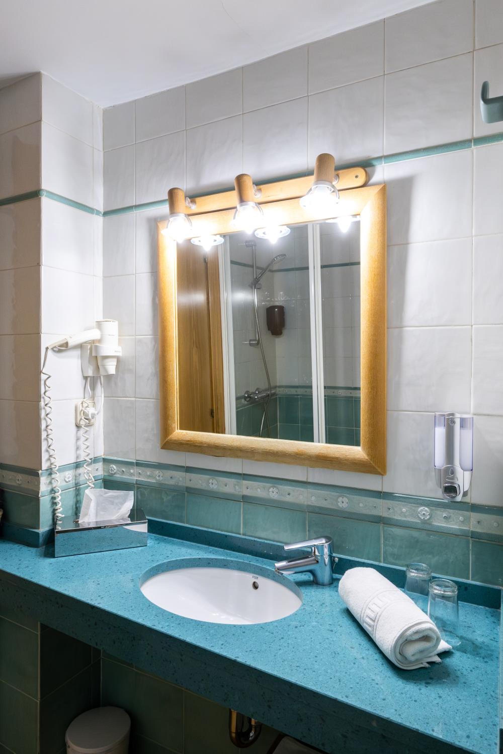 Oriente Suites