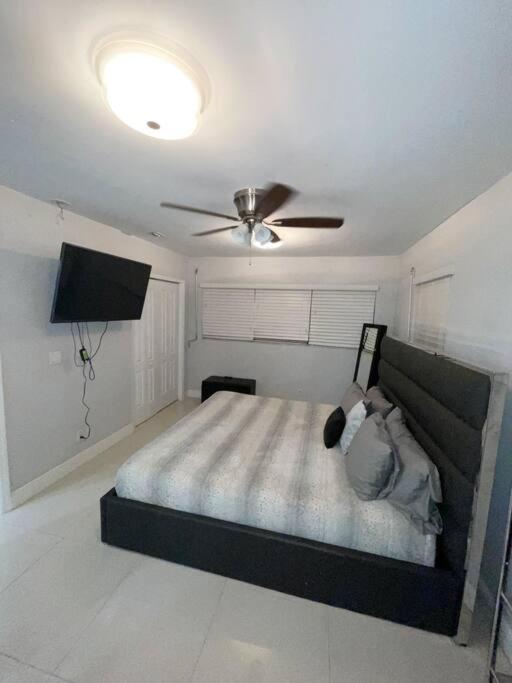 Modern Miami Oversized 3 Bedroom in Central Location