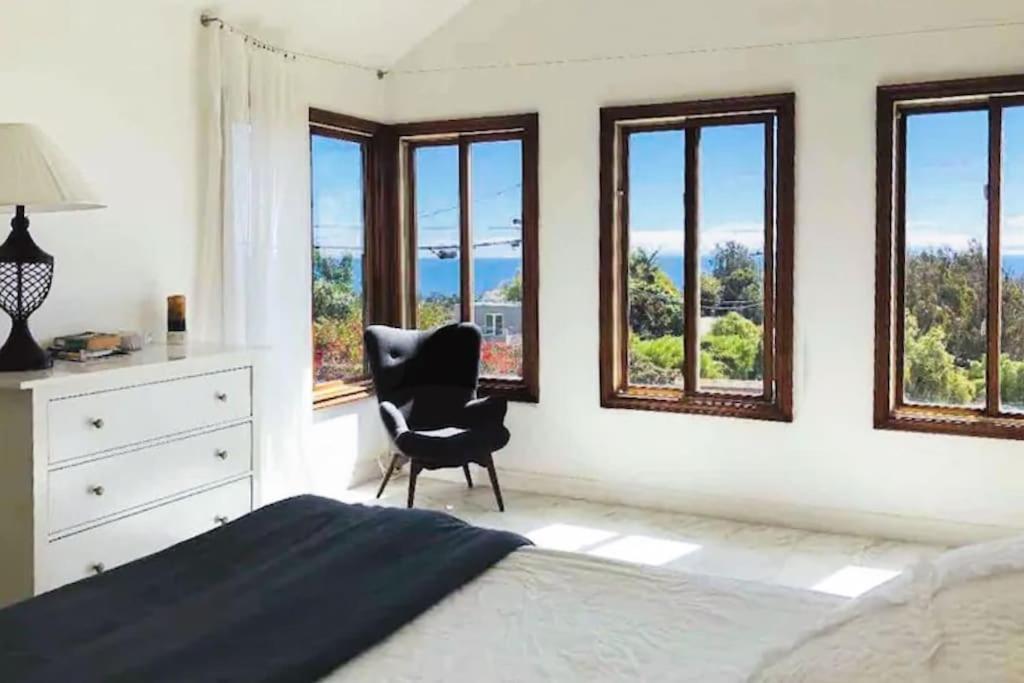 30 PCT OFF!! Limited Time! Malibu Ocean View Villa with Hot Tub, Mins to Beach  Hiking Trails, Coastal Lifestyle - Property Image 5