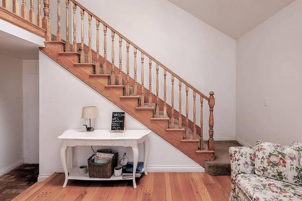 30 PCT OFF!! Limited Time! Malibu Ocean View Villa with Hot Tub, Mins to Beach  Hiking Trails, Coastal Lifestyle - Property Image 12