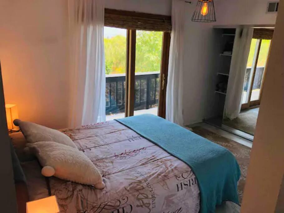 30 PCT OFF!! Limited Time! Malibu Ocean View Villa with Hot Tub, Mins to Beach Hiking Trails, Coastal Lifestyle - Property Image 13