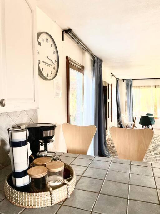 30 PCT OFF!! Limited Time! Malibu Ocean View Villa with Hot Tub, Mins to Beach Hiking Trails, Coastal Lifestyle - Property Image 24